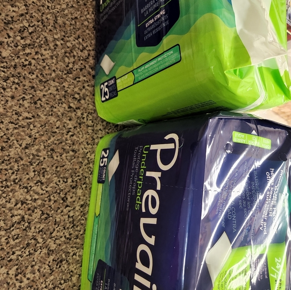 Prevail Underpads - Picture 2 of 3